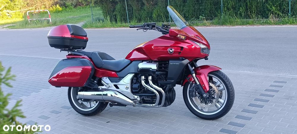 Honda CTX - 3