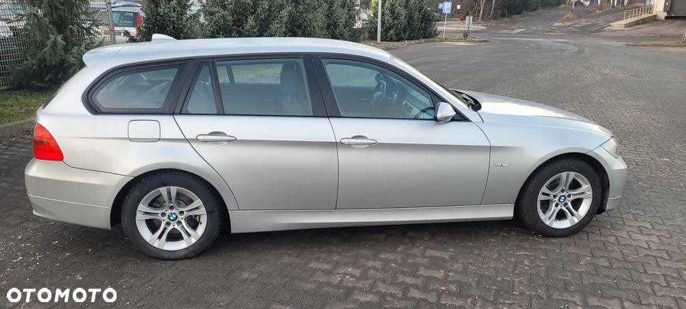 BMW Seria 3 320i Edition Exclusive - 8