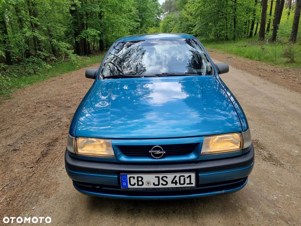 Opel Vectra 1.6 GL - 9