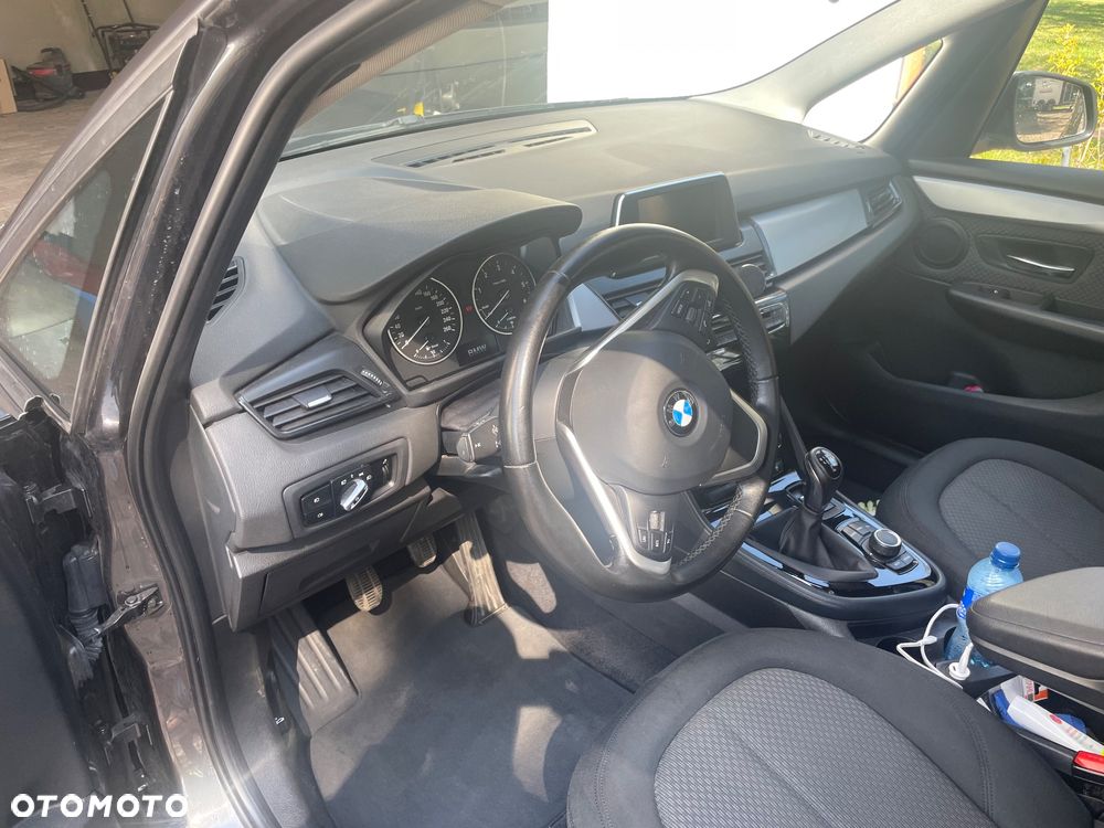 BMW Seria 2 218d GT - 9