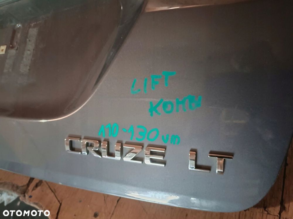 KLAPA TYŁ BEZ SZYBY CHEVROLET CRUZE KOMBI LIFT 2013 - 13