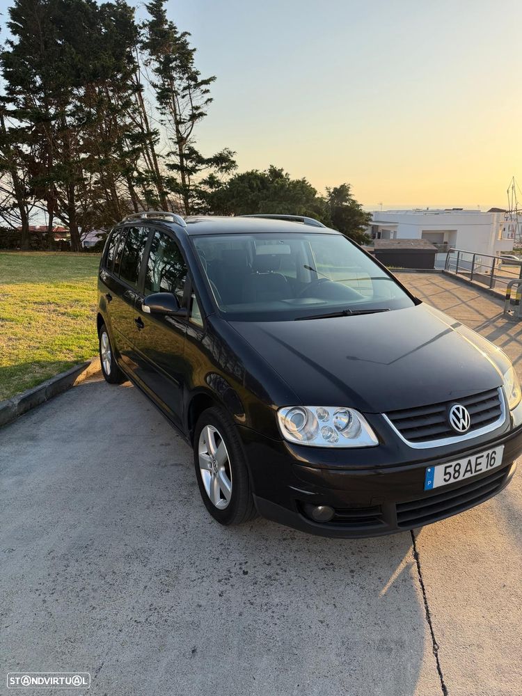 VW Touran 2.0 TDI Highline 7L - 7