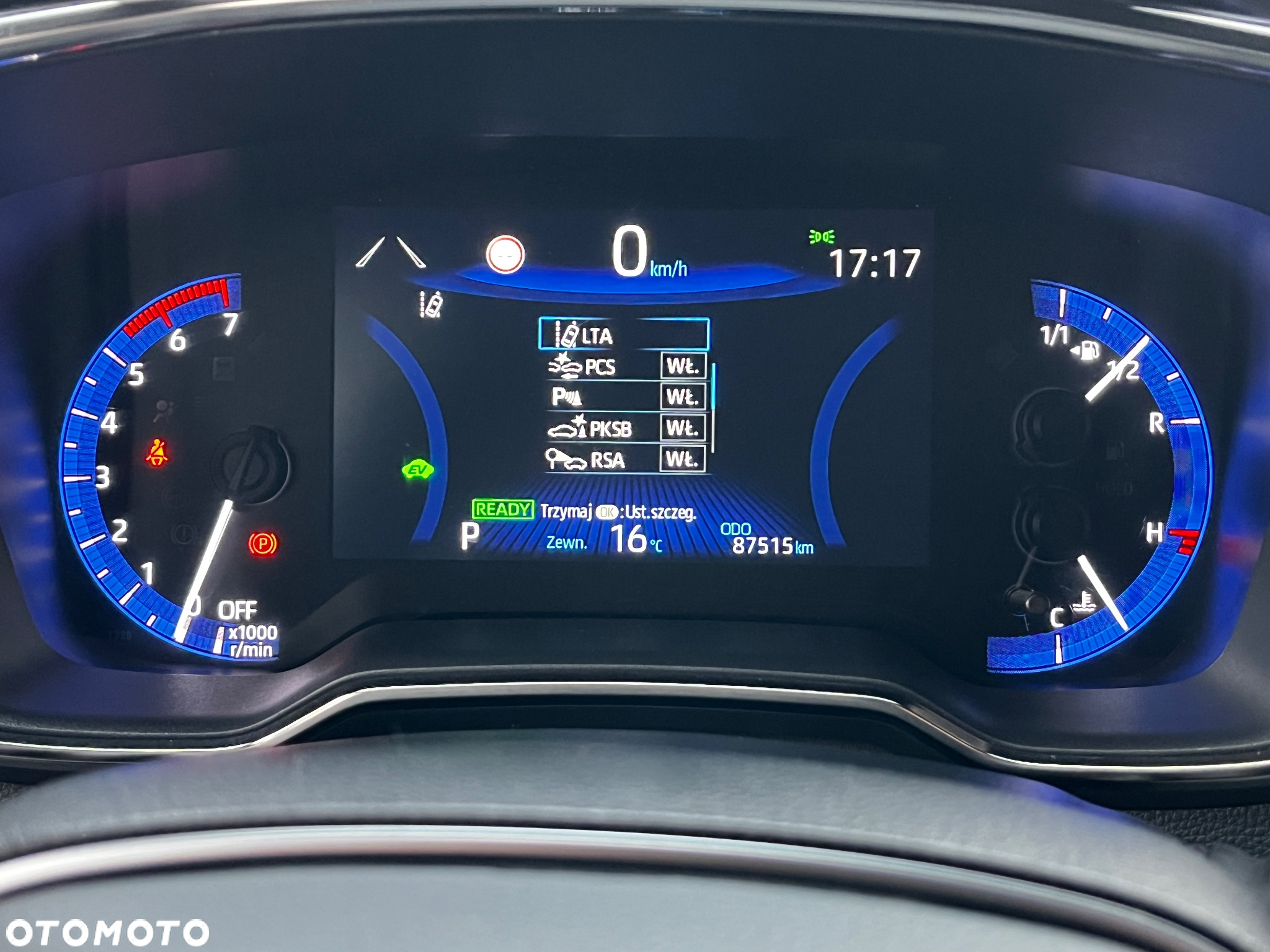 Toyota Corolla 1.8 Hybrid Comfort - 19
