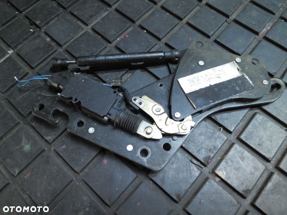 ZAMEK SIŁOWNIK DACHU CITROEN C3 PLURIEL CABRIO - 1