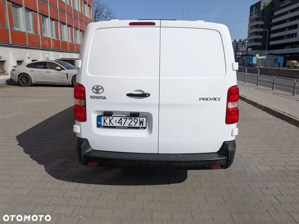 Toyota ProAce - 11