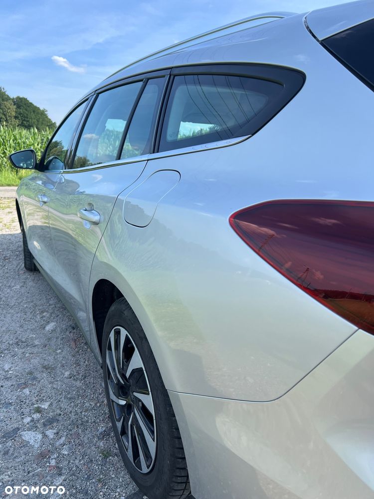 Ford Focus 1.5 EcoBlue Start-Stopp-System TITANIUM STYLE - 13