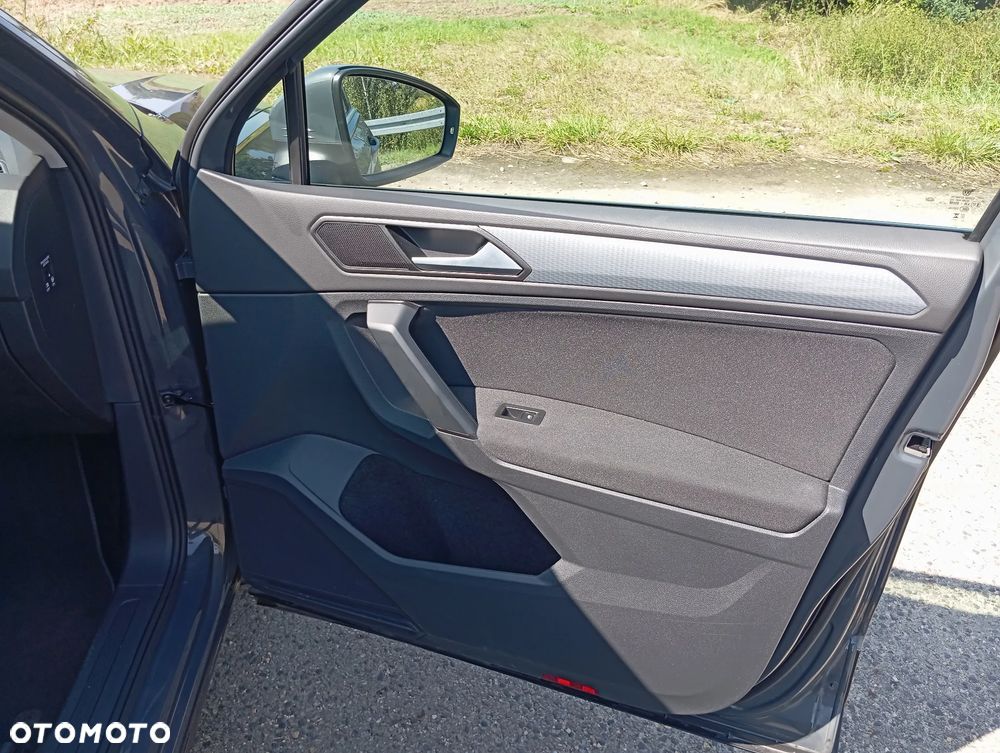 Volkswagen Tiguan - 20