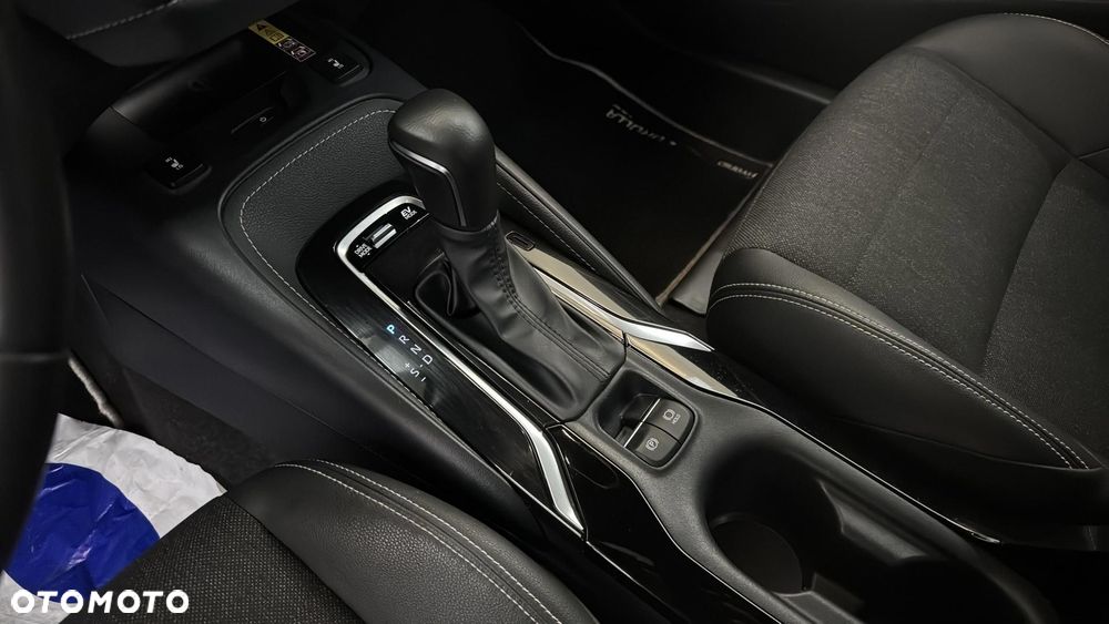 Toyota Corolla 2.0 Hybrid Style - 16