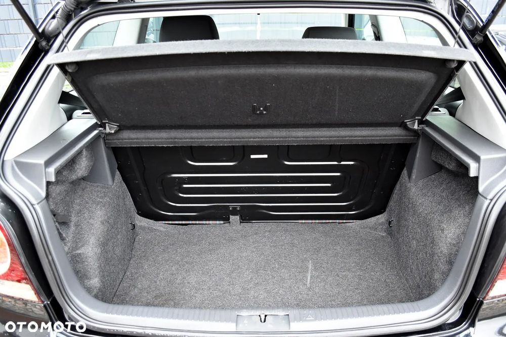 Volkswagen Polo 1.2 Comfortline - 38