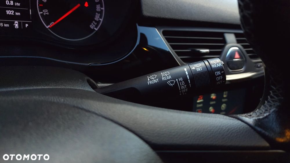 Opel Corsa 1.4 16V Automatik Color Edition - 25