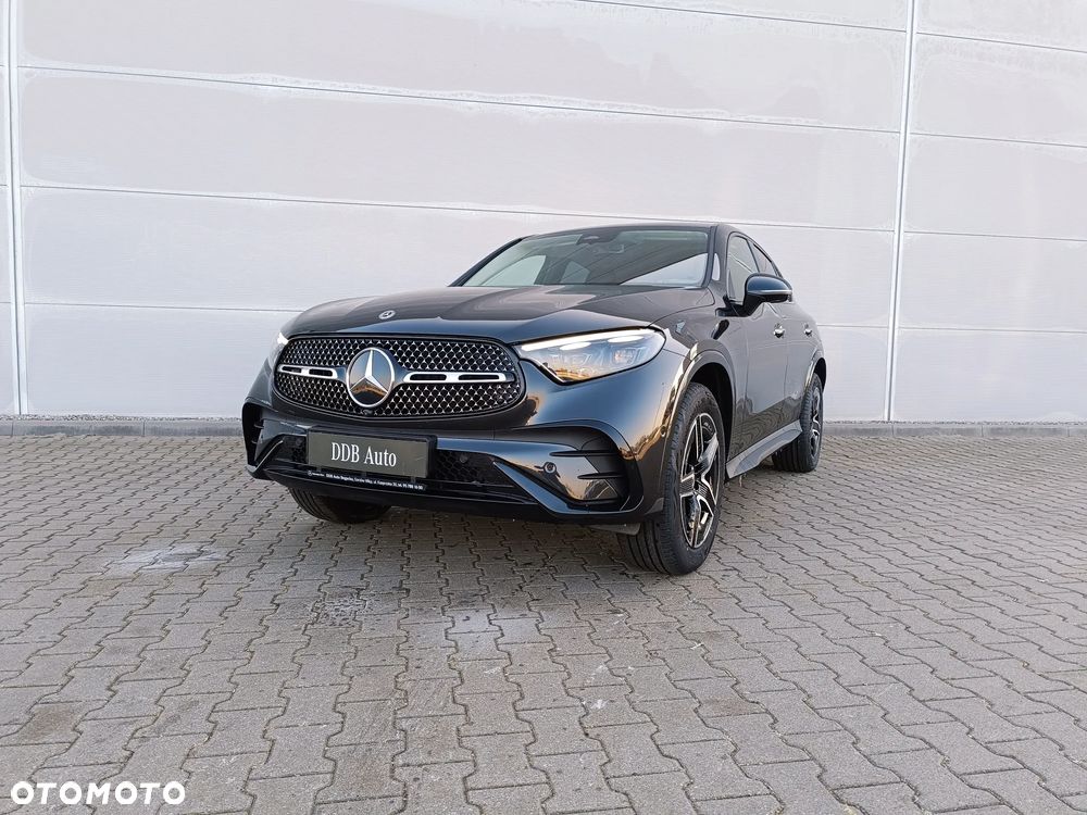 Mercedes-Benz GLC ver-300-e-4--matic-amg-line - 2