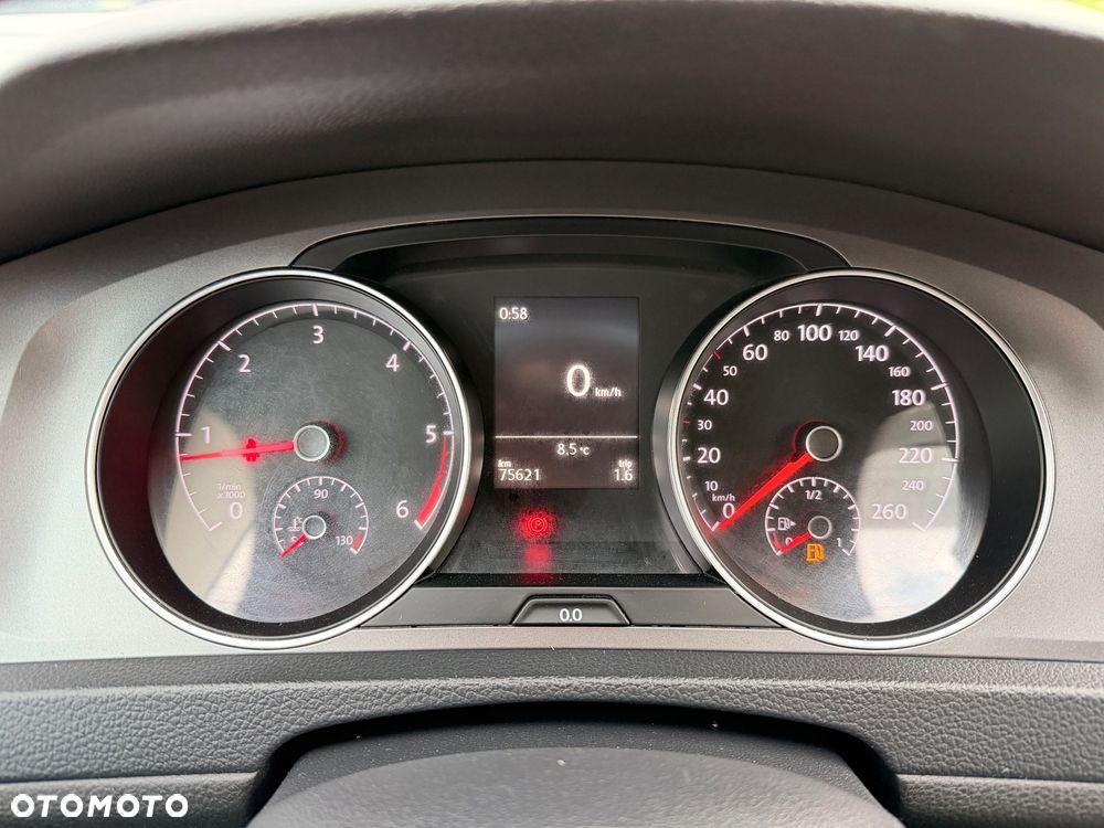 Volkswagen Golf 1.6 TDI BlueMotion Comfortline - 23