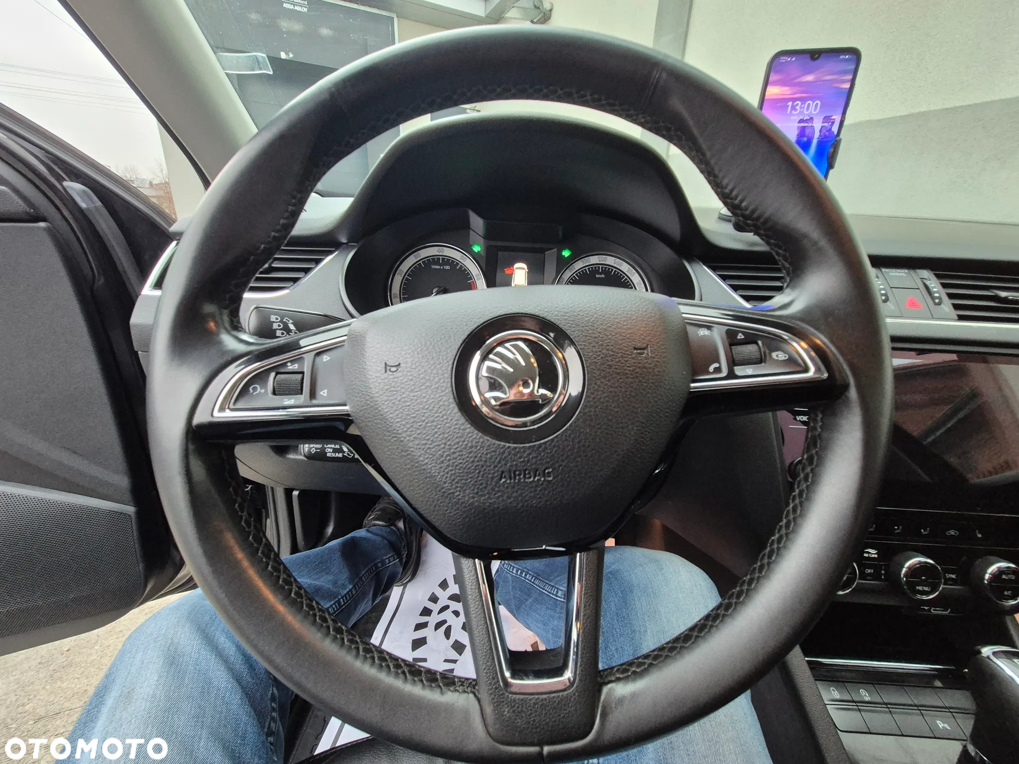 Skoda Octavia 1.5 TSI ACT DSG L&K - 31