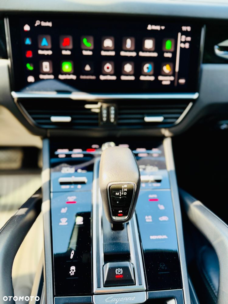 Porsche Cayenne E-Hybrid - 10
