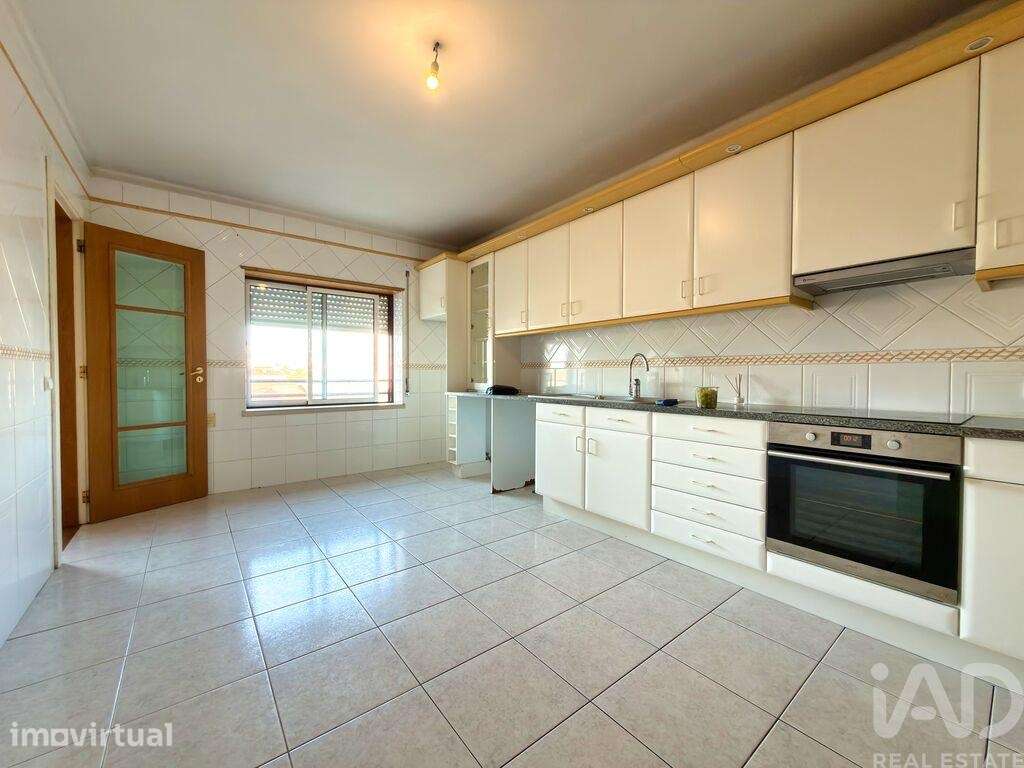 Duplex em Leiria, Pousos, Barreira e Cortes de 297 m2 - Grande imagem: 4/39