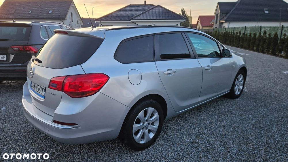 Opel Astra 1.4 T Enjoy - 4