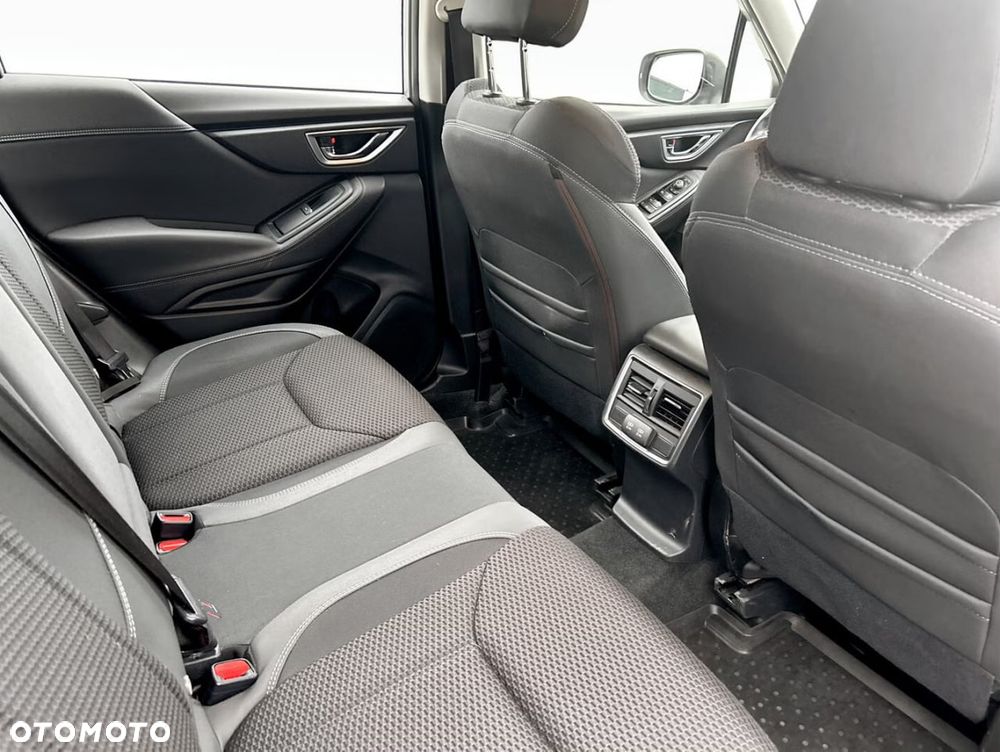 Subaru Forester 2.0ie Lineartronic Active - 14