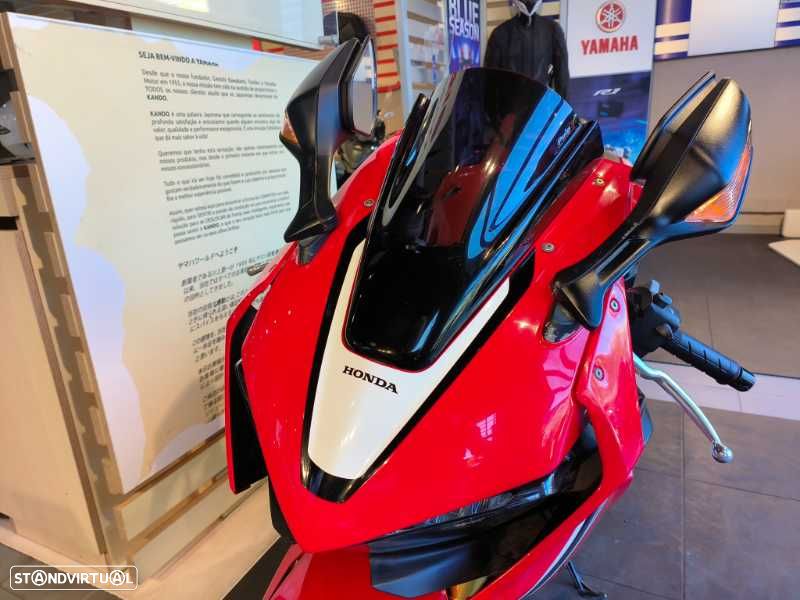 Honda CBR 1000 RA - 8