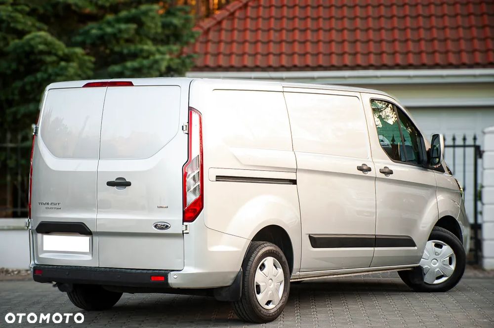 Ford Transit Custom - 8