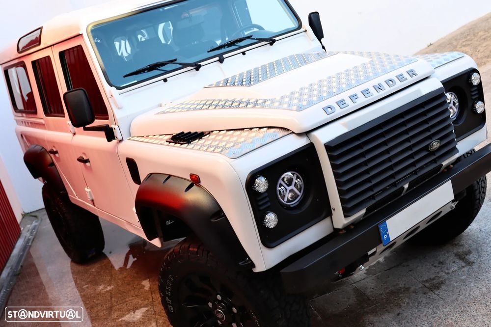 Land Rover Defender 110 DPF Adventure - 25