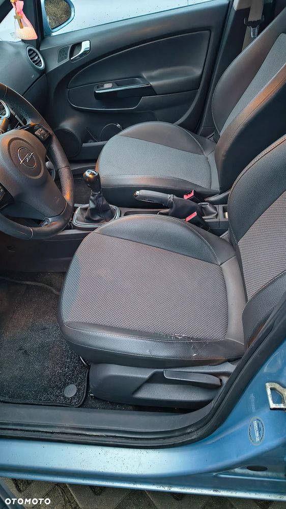 Opel Corsa 1.4 16V - 7