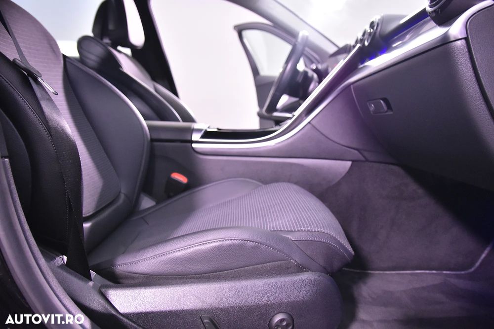 Mercedes-Benz C 180 MHEV - 11