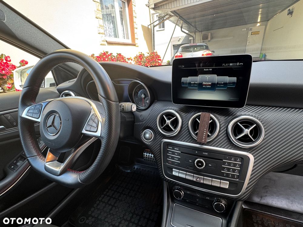 Mercedes-Benz Klasa A 180 7G-DCT AMG Line - 14