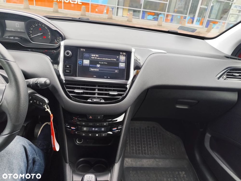 Peugeot 208 1.2 PureTech Active - 10