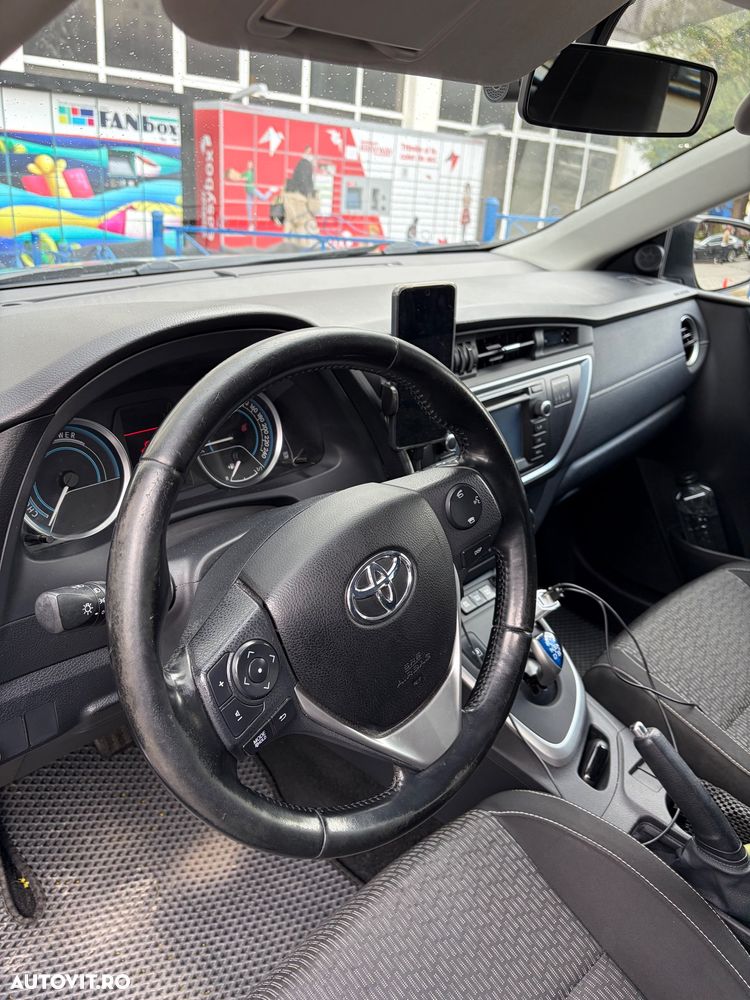 Toyota Auris - 5
