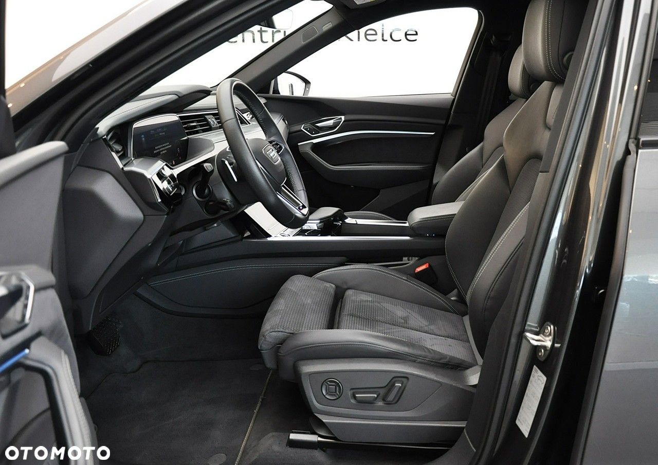 Audi e-tron - 14