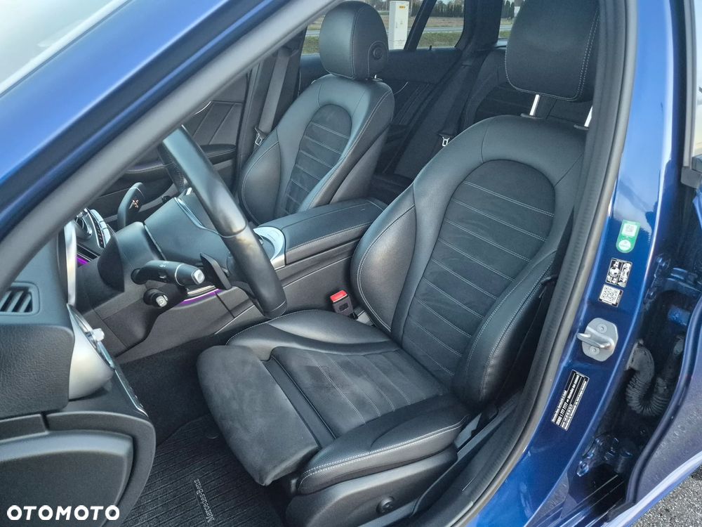 Mercedes-Benz Klasa C 220 d 4Matic T 9G-TRONIC AMG Line - 18