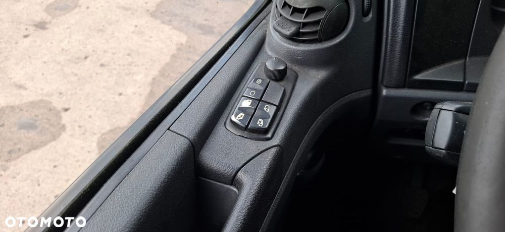 Mercedes-Benz Atego 818 - 9