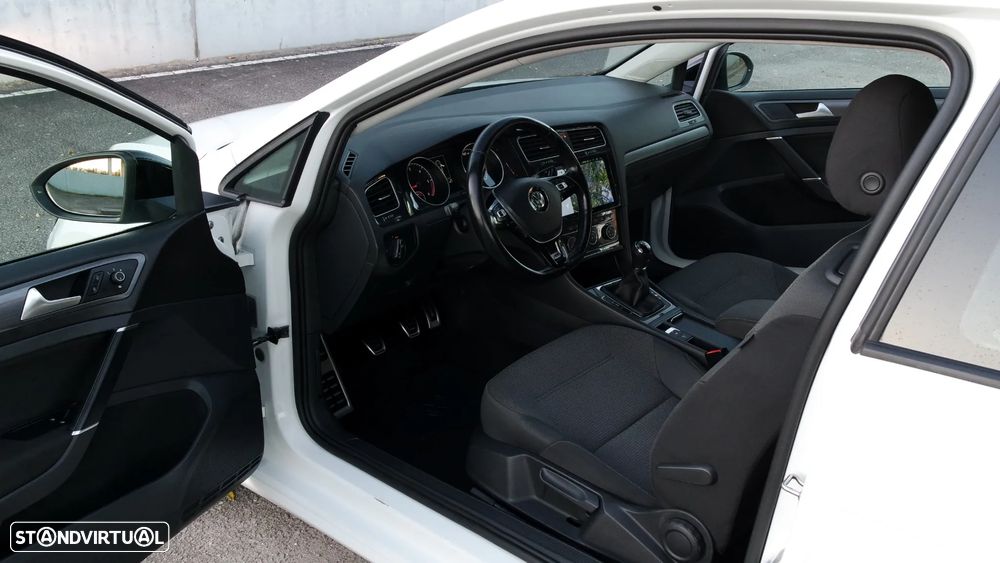 VW Golf 1.6 TDI R-Line - 55