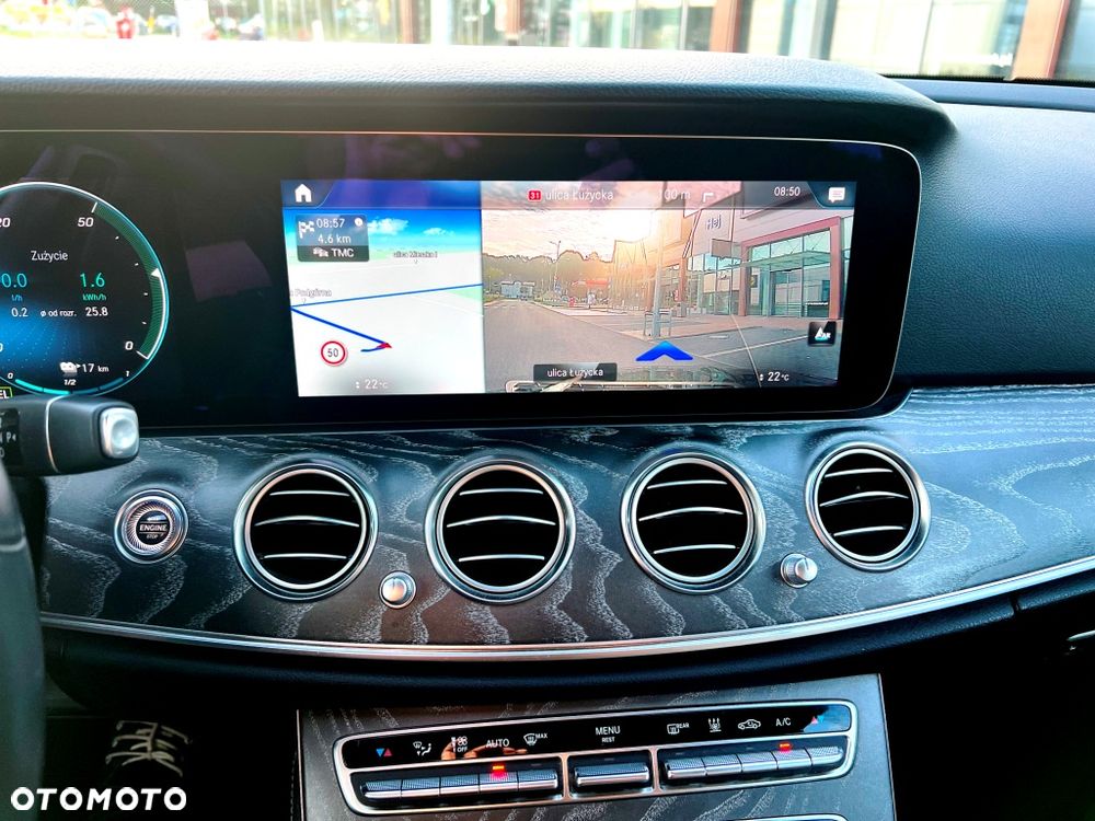 Mercedes-Benz Klasa E 300 de 4Matic 9G-TRONIC AMG Line - 32