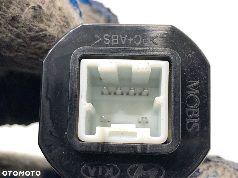 GNIAZDO USB  KIA OPTIMA (JF) 2015 - 2022 1.7 CRDi 104 kW [141 KM] olej napędowy 2015 - 2022 - 4