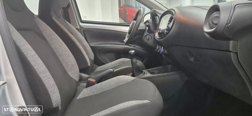 Toyota Aygo X 1.0 Play - 37