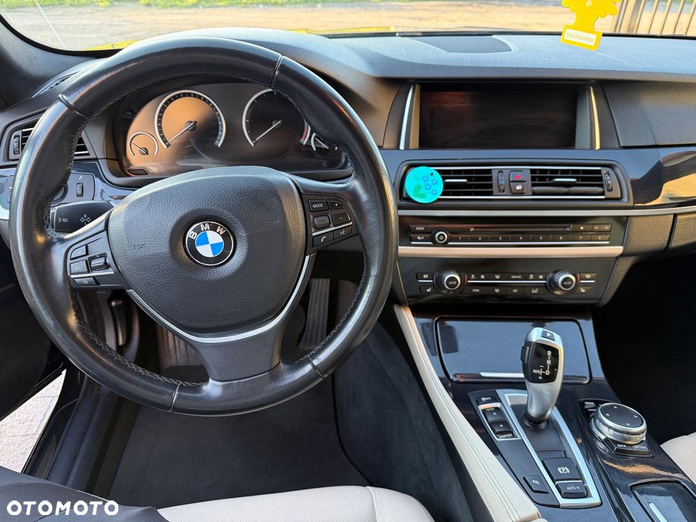 BMW Seria 5 518d - 20