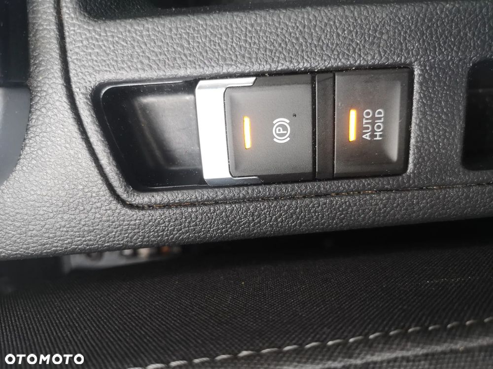 Volkswagen T-Roc 1.5 TSI Life DSG - 9