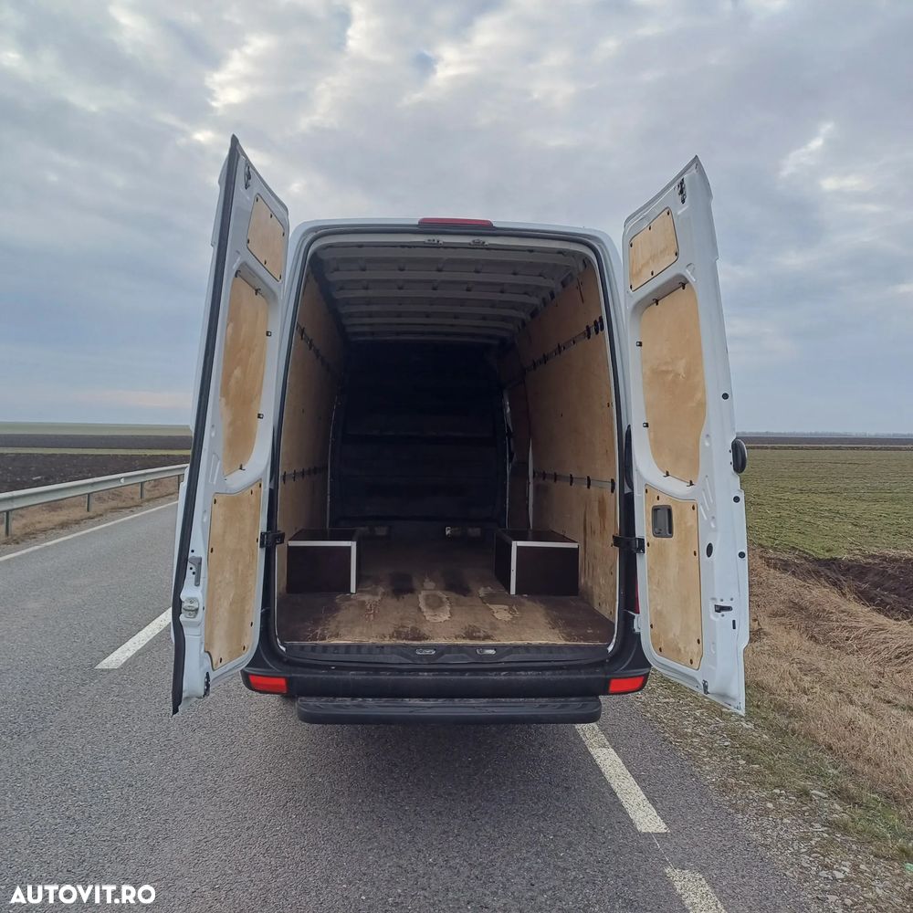 Mercedes-Benz Sprinter - 5