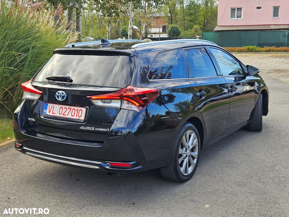 Toyota Auris 1.8 L VVT-i Hybrid Sol - 7