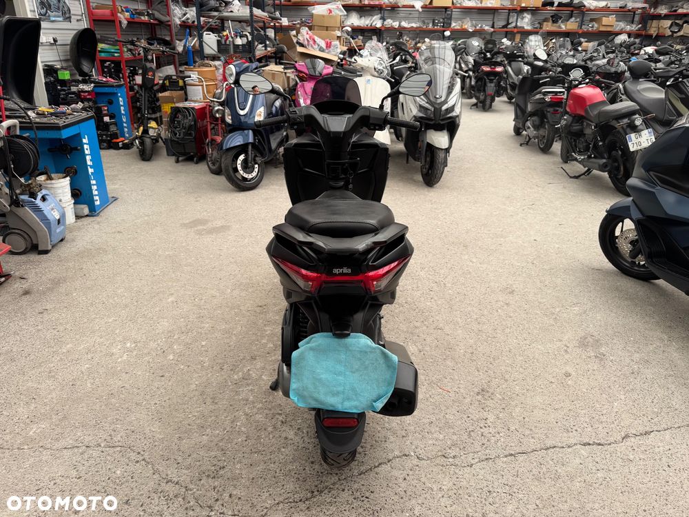 Aprilia SR - 8
