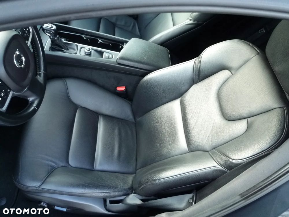 Volvo V60 D3 Geartronic Summum - 13