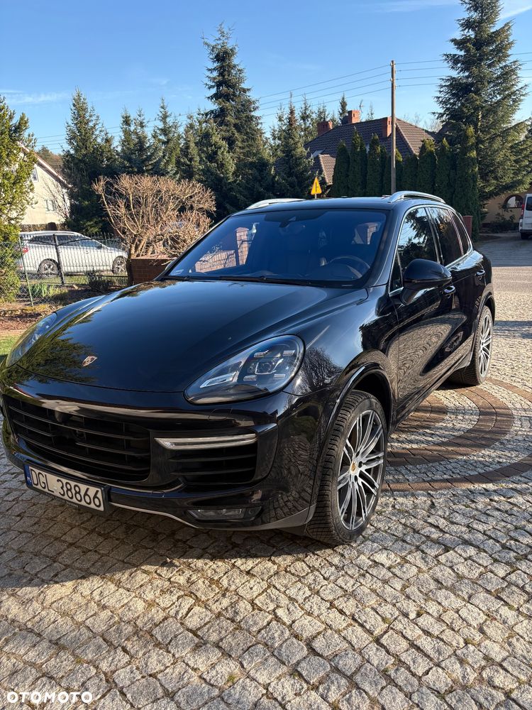 Porsche Cayenne Turbo - 2