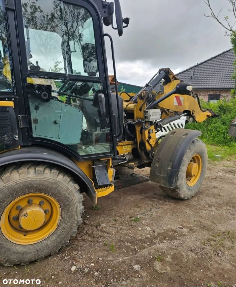 Caterpillar 903M - 5