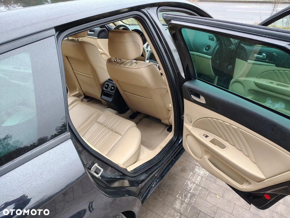 Alfa Romeo 159 3.2 JTS 24V Q4 Q-Tronic Distinctive - 10