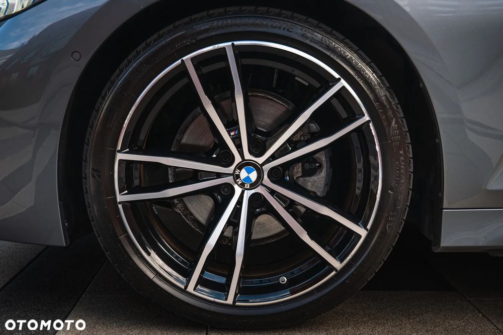 BMW Seria 3 320d xDrive mHEV M Sport - 26