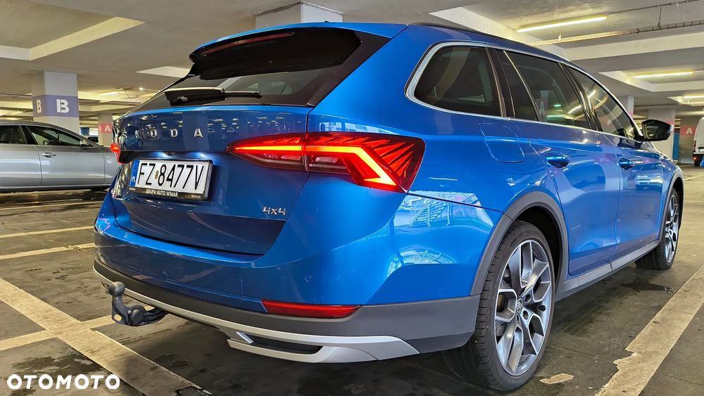 Skoda Octavia 2.0 TSI 4x4 Scout DSG - 7