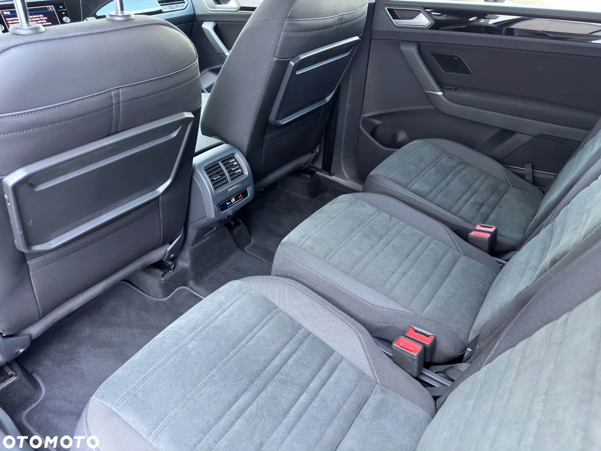 Volkswagen Touran 2.0 TDI BMT Highline DSG - 5
