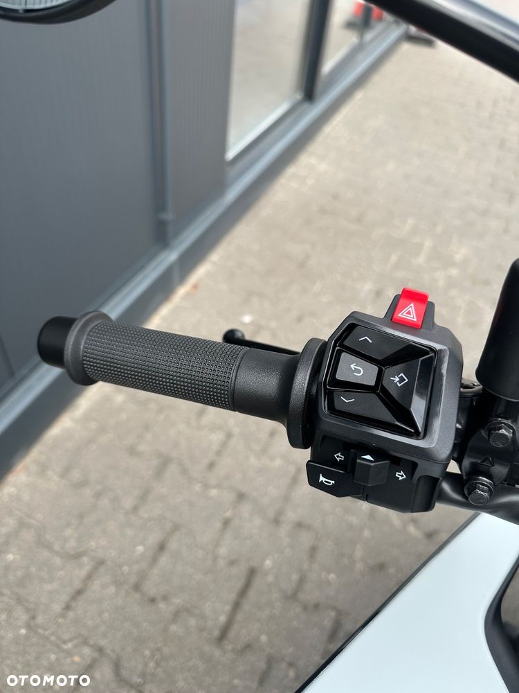 Husqvarna Vitpilen - 6