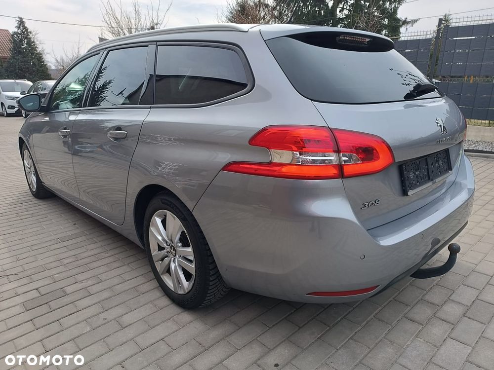 Peugeot 308 BlueHDi 120 Stop & Start Business-Line - 4